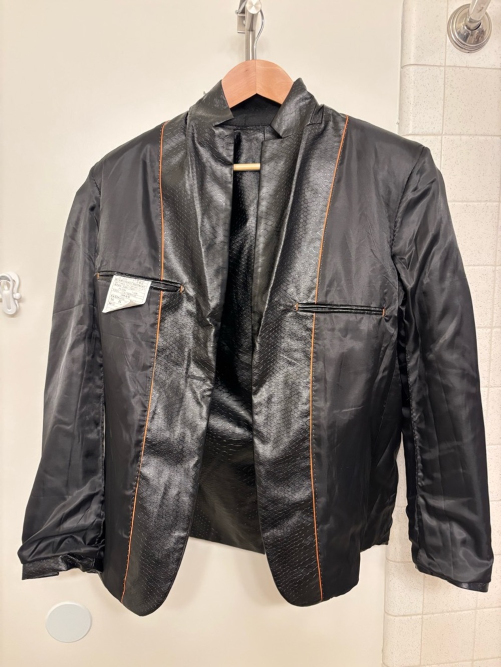 Boutique Mens Black Snakeskin Faux Leather Blazer Size XL Jacket Black Tie NWT - Picture 7 of 11